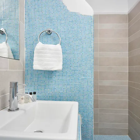 Hotel Manos Small World