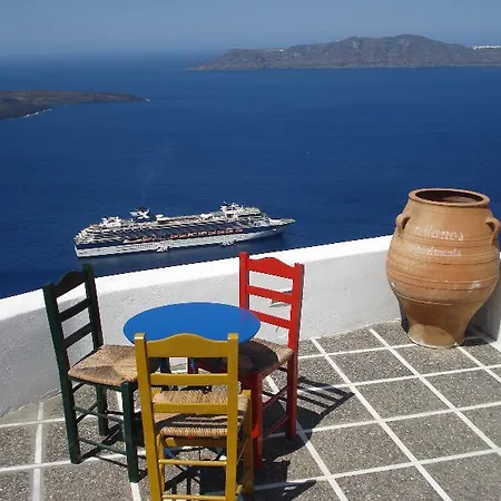 Manos Small World Hotel 3*