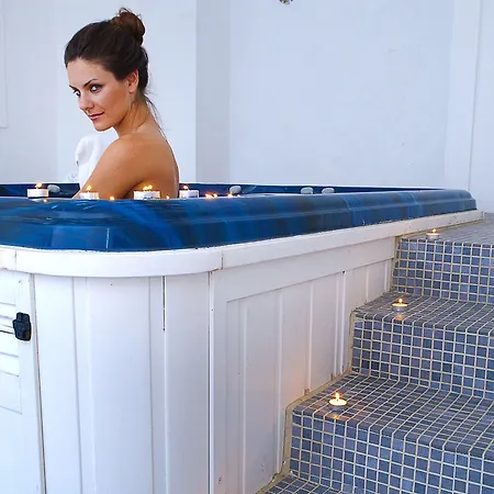 Hotel Manos Small World 3*