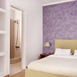 Manos Small World Hotell