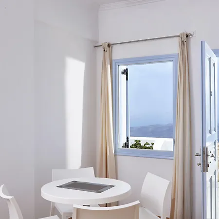 マノス スモール ワールド