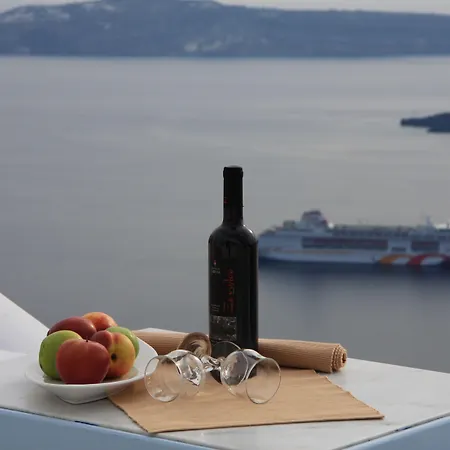 ホテル マノス スモール ワールド フィロステファニ