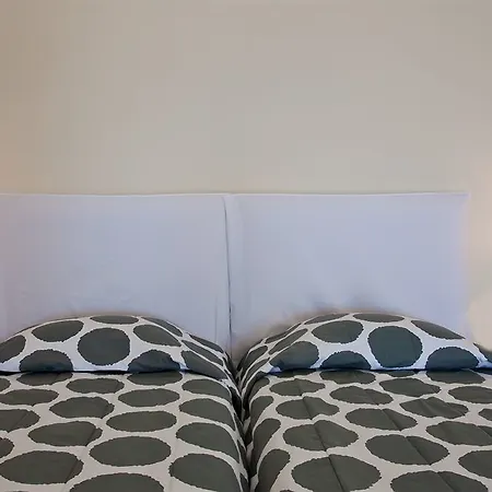 マノス スモール ワールド