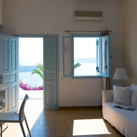 マノス スモール ワールド フィロステファニ