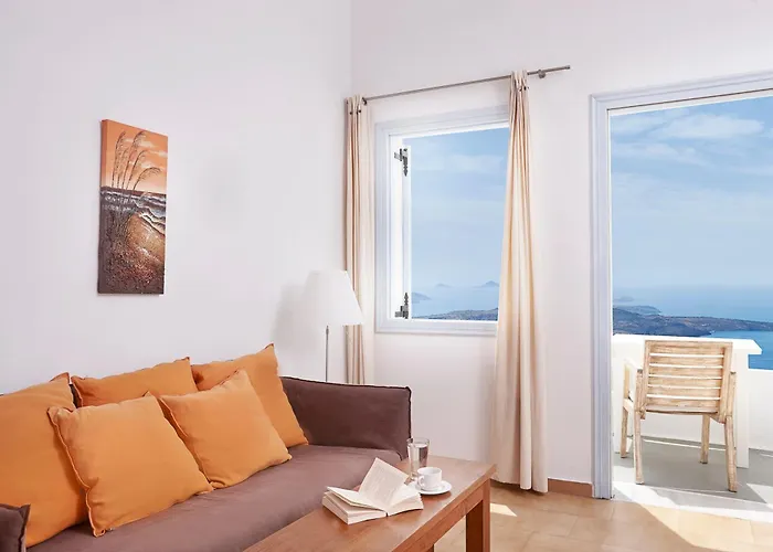 Manos Small World 3* Firostefani