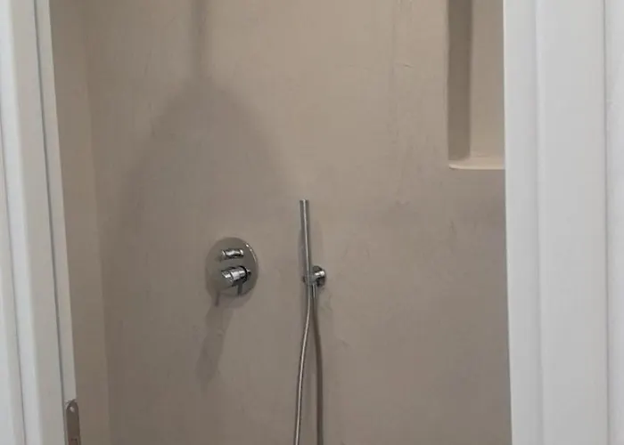 Manos Small World Hotell