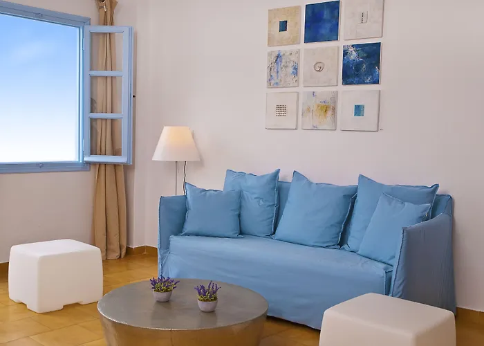 マノス スモール ワールド フィロステファニ