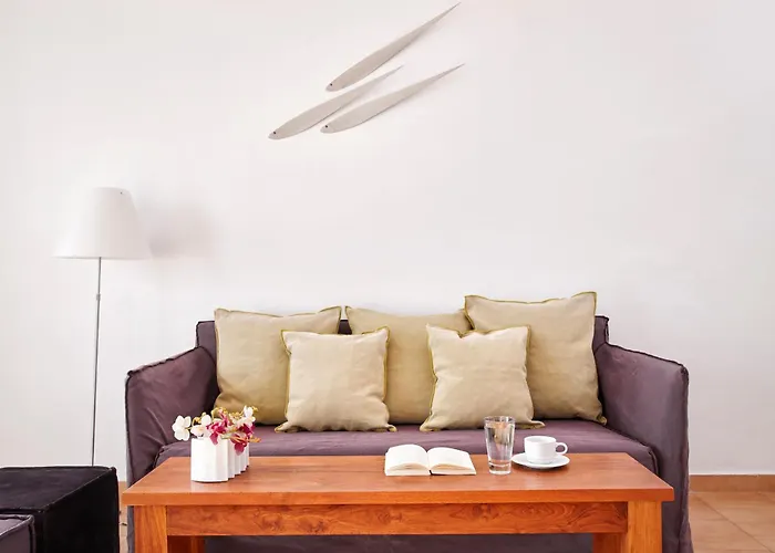 Manos Small World Hotell Firostefani