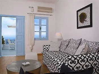 Hotell Manos Small World 3*