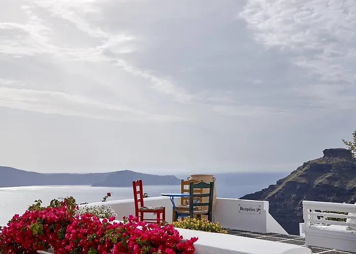 Manos Small World 3*