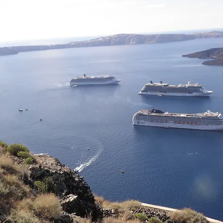 Manos Small World Otel