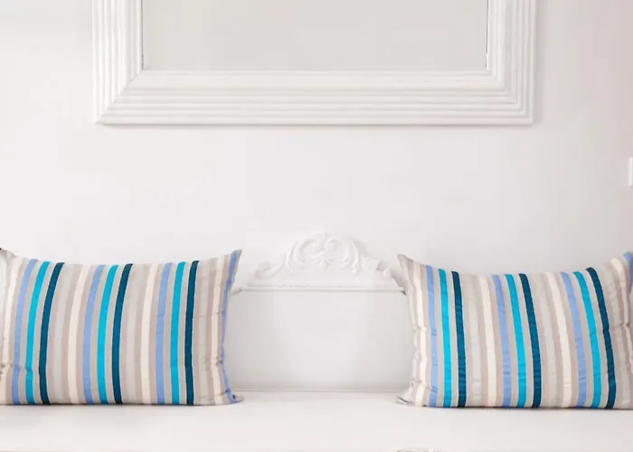 Otel Manos Small World