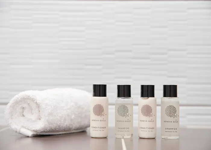 Manos Small World Firostefani