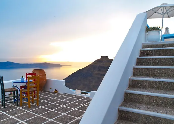 Hotel Manos Small World