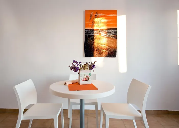 Otel Manos Small World Firostefani