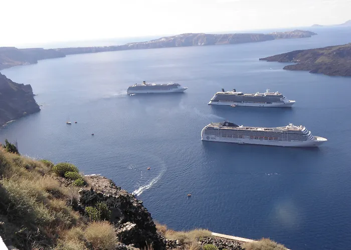 Manos Small World Otel