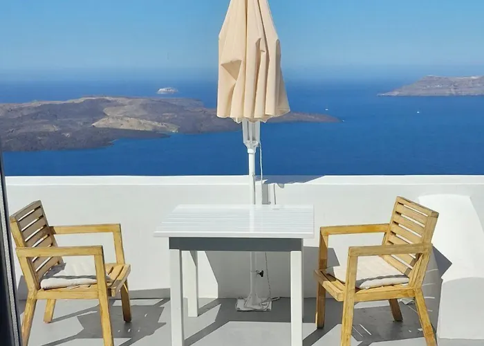 Otel Manos Small World Firostefani