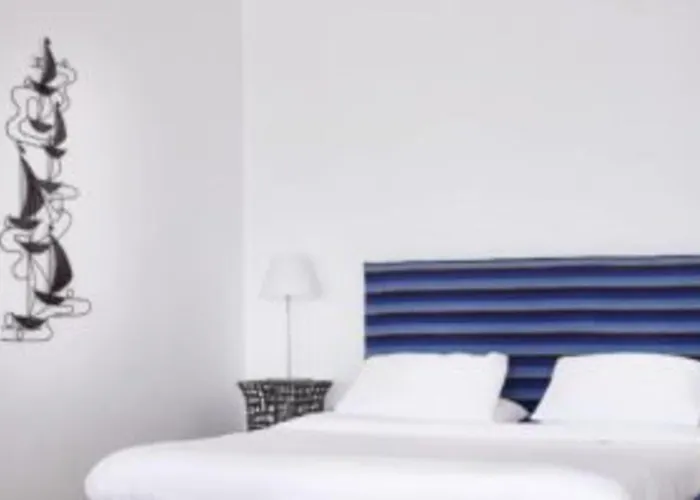 Manos Small World Otel